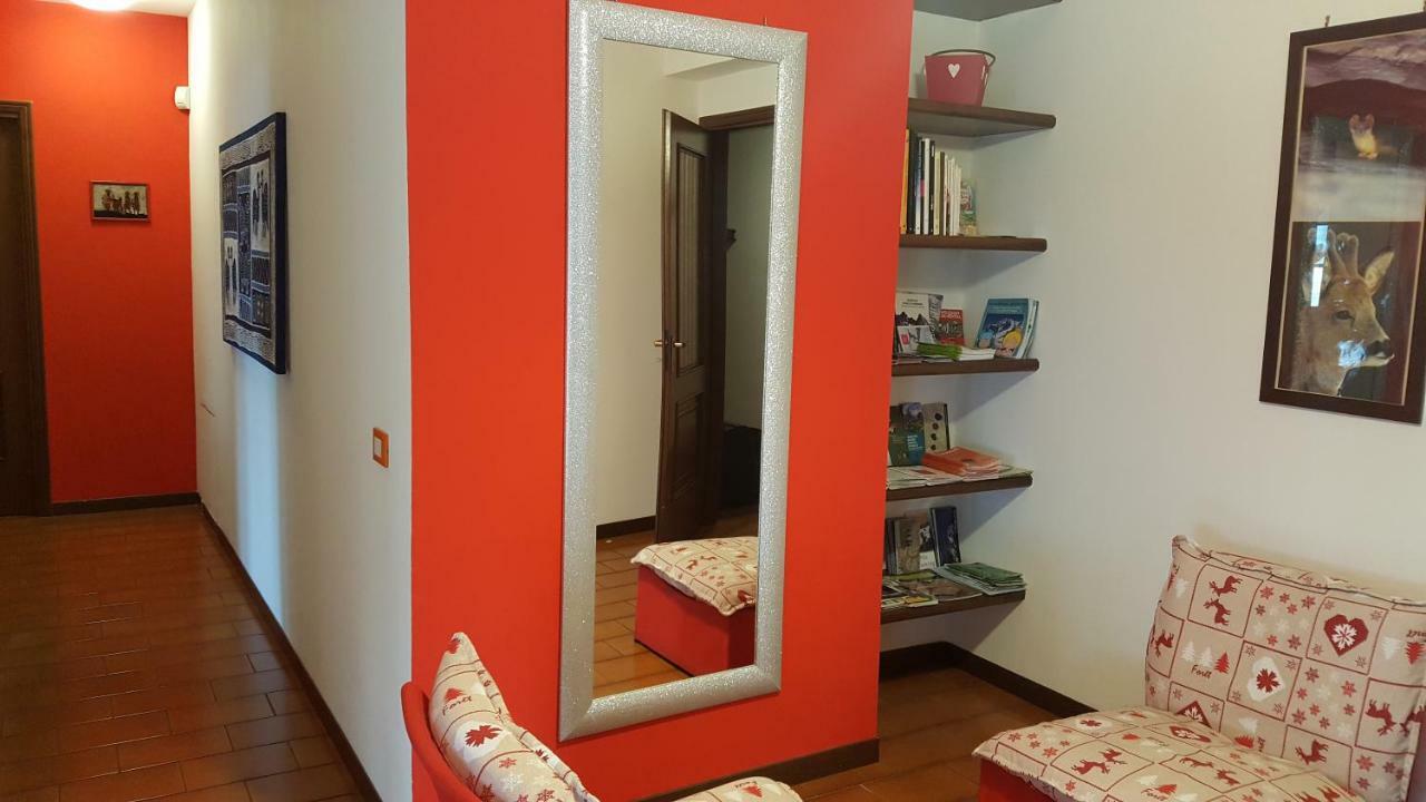 La Betulla Appartamento Confortevole Wifi E Parking Free Aosta Exterior photo