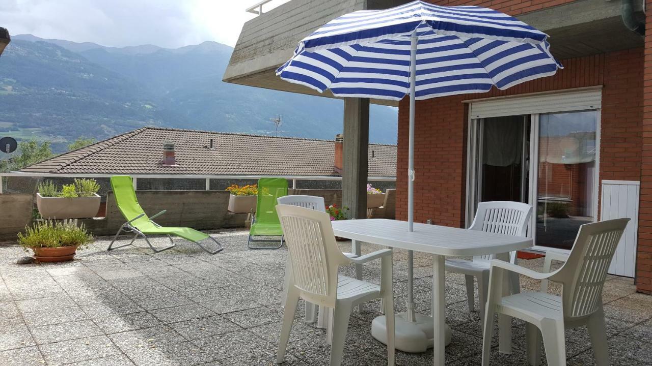 La Betulla Appartamento Confortevole Wifi E Parking Free Aosta Exterior photo